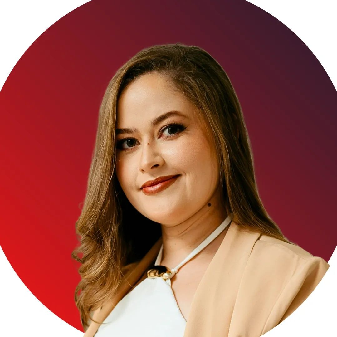 Porta-Crachá Retrátil, Rígido e Personalizado 10 Depoimento da cliente Juliana Flores satisfeita com a entrega rápida e personalização impecável das credenciais para evento.